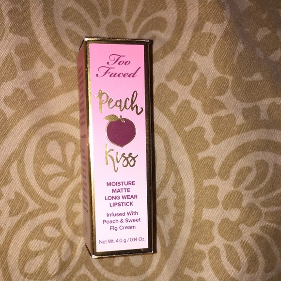 Too Faced Peach Kiss Love Is Like a Battle Field - Picture 6 of 7